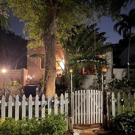 Ne Miami Cottage Exterior foto